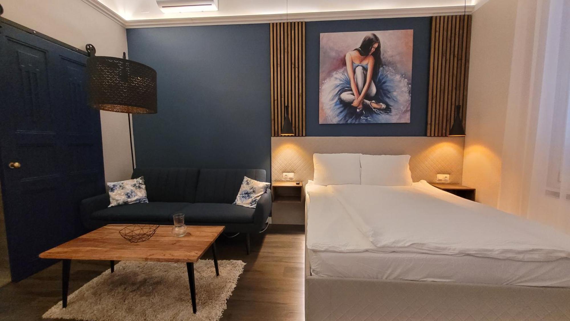 Glamour Apartman Gyula Extérieur photo