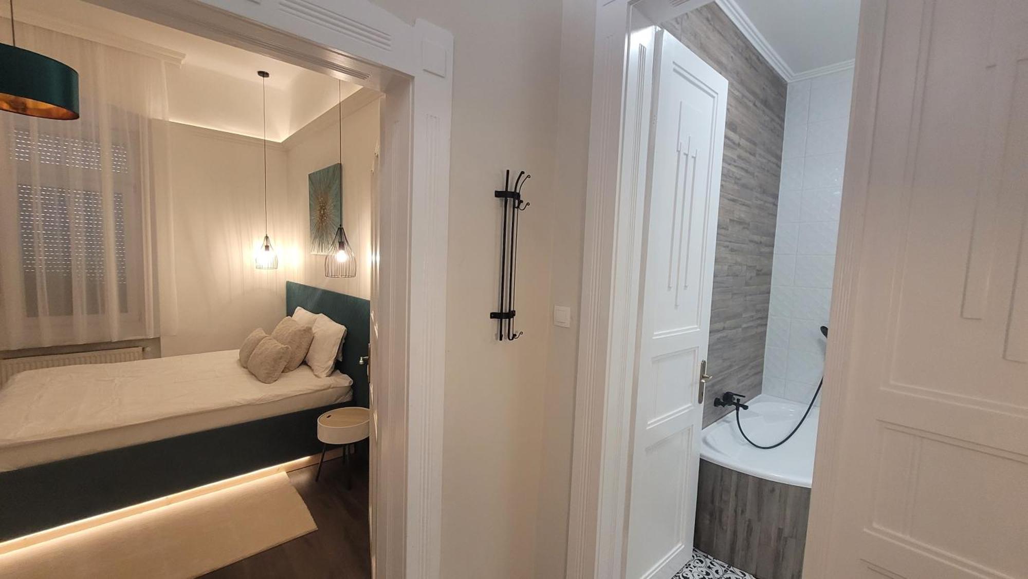 Glamour Apartman Gyula Extérieur photo